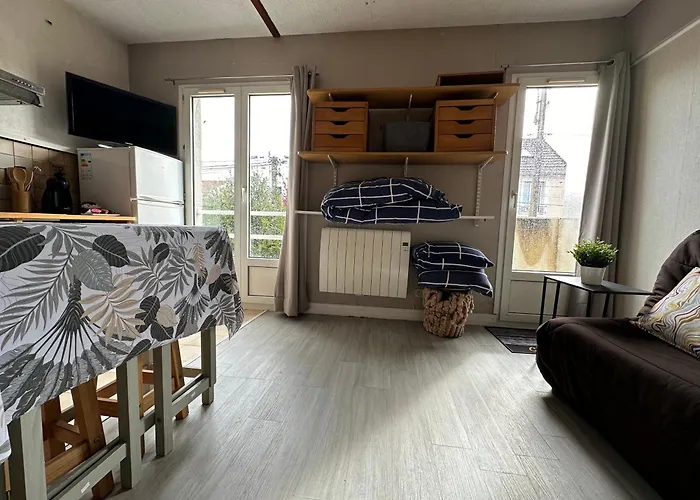 Apartament In Residential Area *